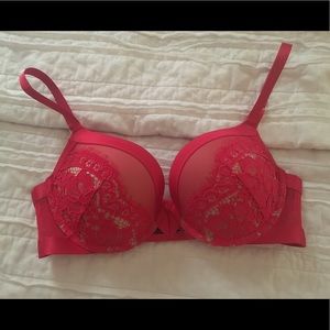 Red lace bra